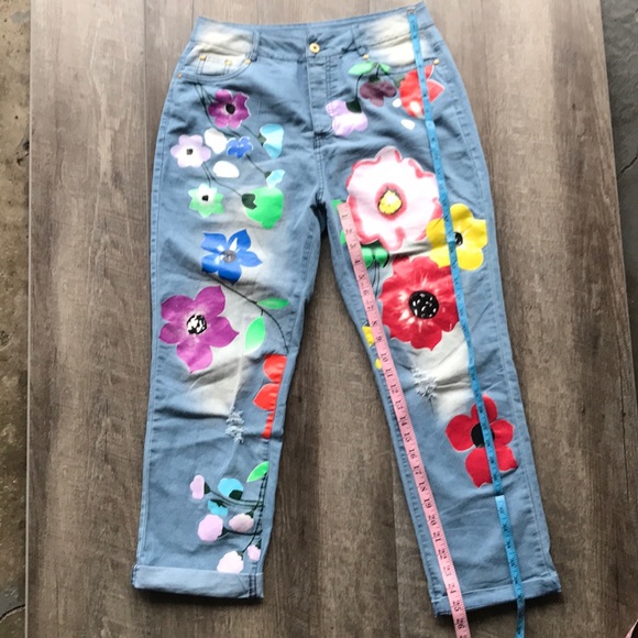 AWESOME Hi Rise Floral Festival Jeans Size 14 - Picture 5 of 8
